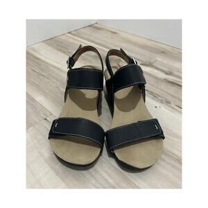 Clark’s Black 2 Strap Sling Back Sandal Clean Women Size 6